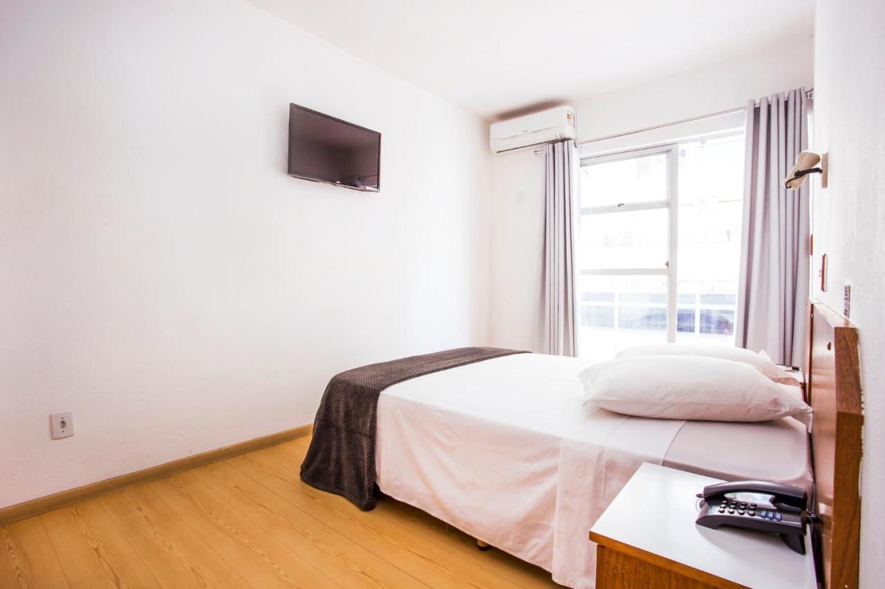 Hotel Itapema Meia Praia エクステリア 写真